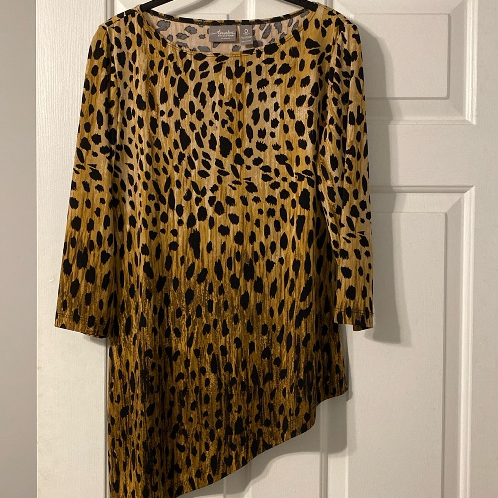 Leopard print top